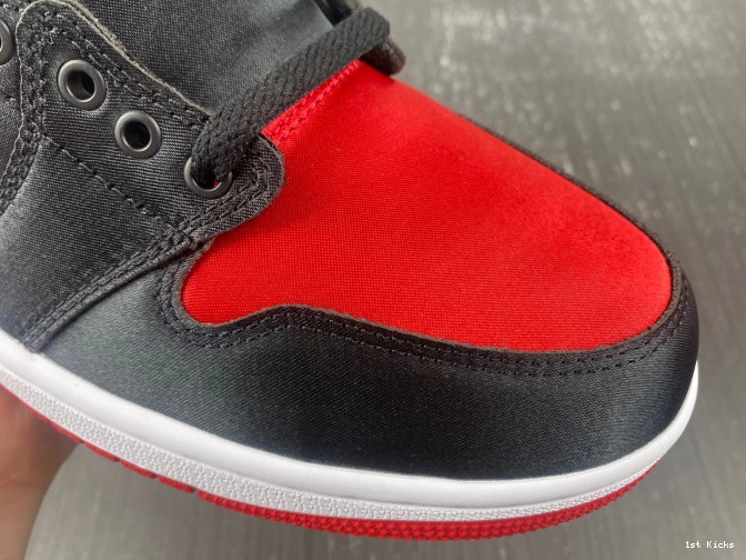 FD4810-061 1 Satin High Jordan WMNS Bred OG Air 0520